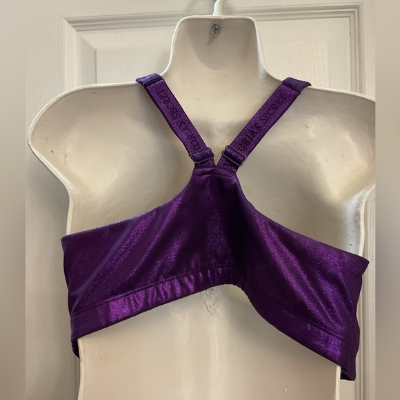 Front-Zip Sports Bra - Picture 5 of 7